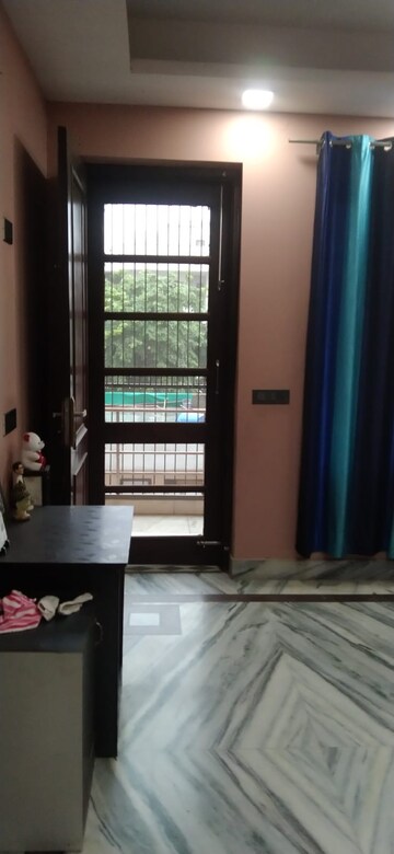 Living Room in 3 BHK Builder Floor at AS Tower, Sector 45 – for Rent