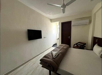 1 RK Builder Floor For Rent in Sushant Lok 2, Sector 57