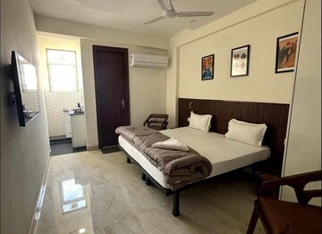 Bedroom in 1 RK Builder Floor at Sushant Lok 2, Sector 57 – for Rent