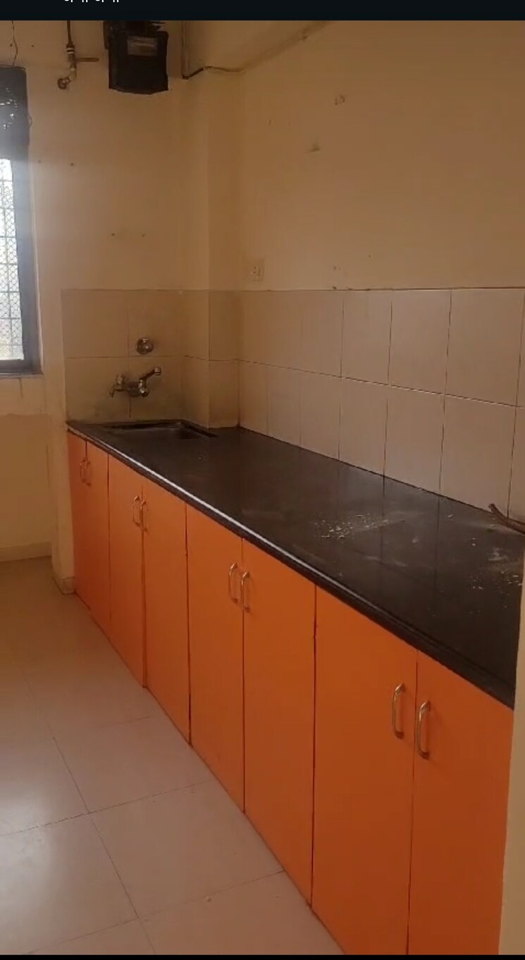 Kitchen, vijay-vatika 2 Bedroom 900 Sq.Ft. Apartment In Kavesar Thane 7912136