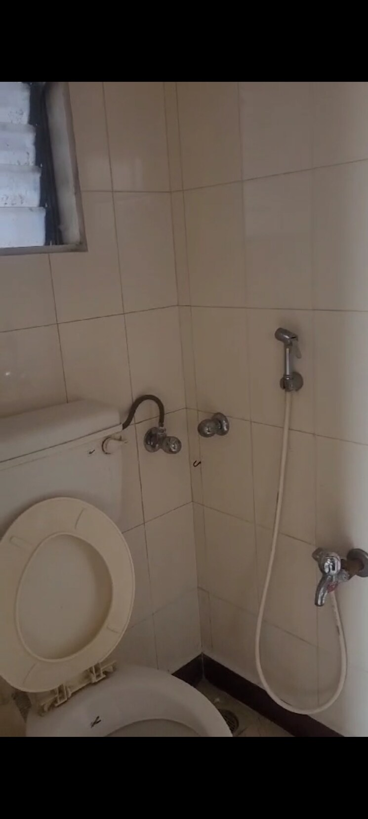 Bathroom, vijay-vatika 2 Bedroom 900 Sq.Ft. Apartment In Kavesar Thane 7912136