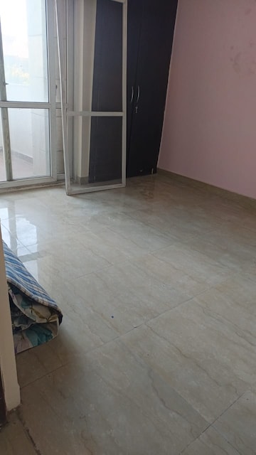Room in 3 BHK Independent House at RWA Apartments Sector 39, Sector 39 – for Rent