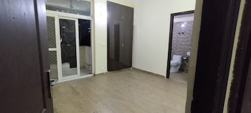 Room in 3 BHK Builder Floor at Sector 84 – for Rent