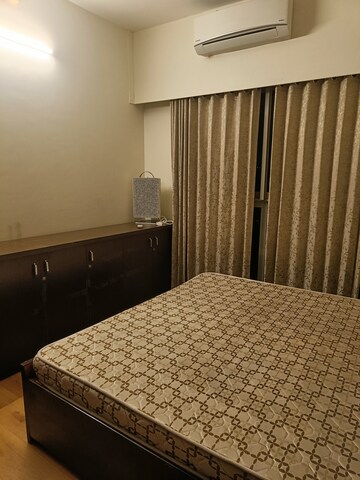 Master Bedroom in 2 BHK Apartment at Shapoorji Pallonji Epsilon, Kandivali East – for Rent