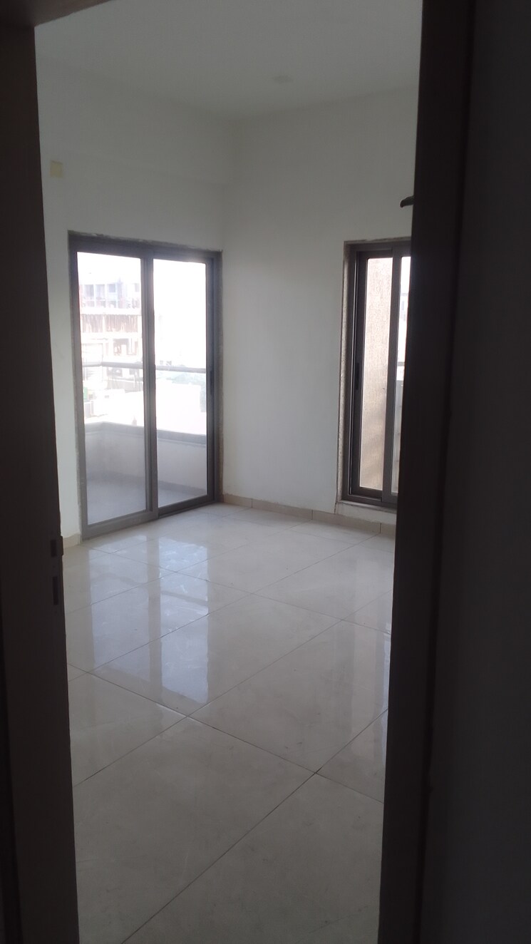 Room, navarangpura gam 3 Bedroom 245 Sq.Yd. Apartment In Navarangpura Gam Ahmedabad 7912274