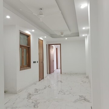 2 BHK Builder Floor For Rent in Saket