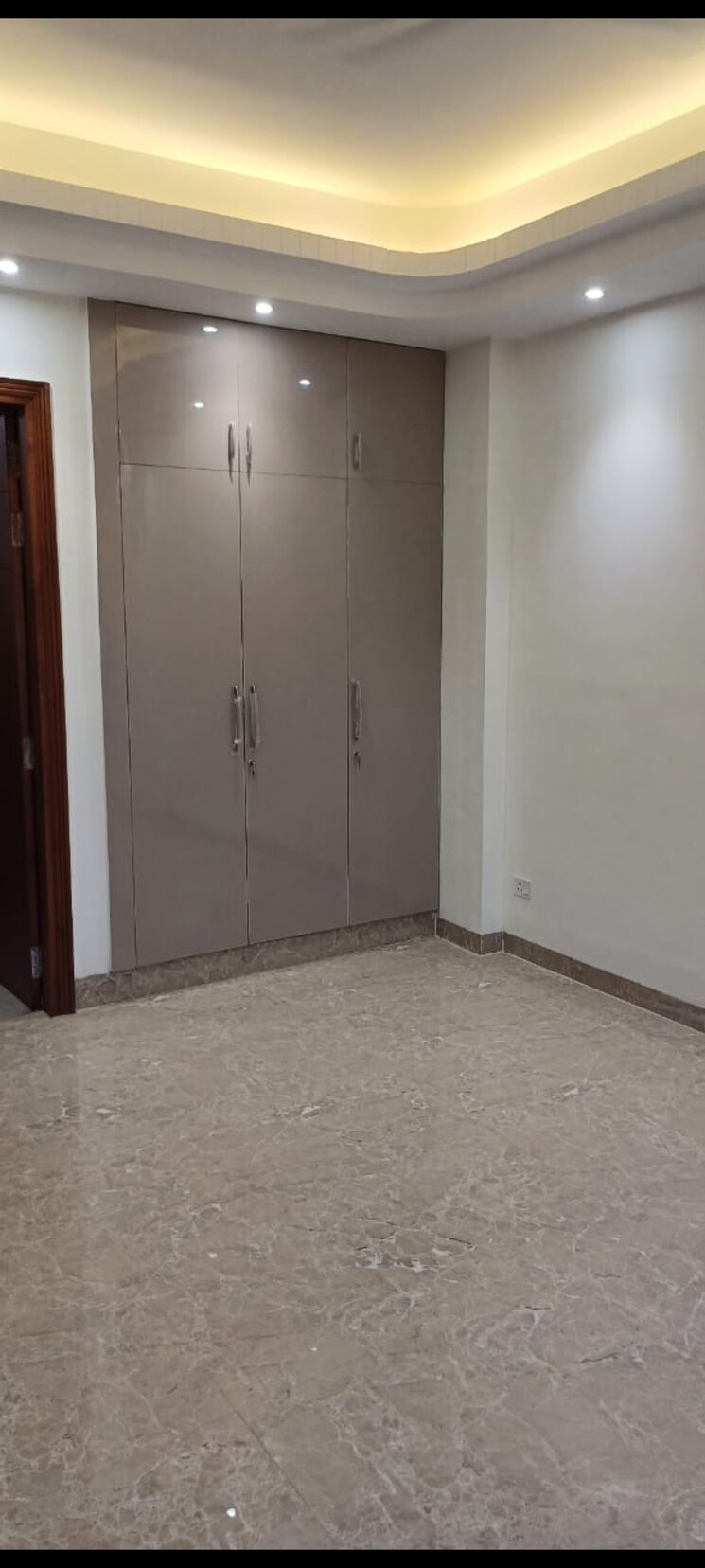 Room, sector 46 3 Bedroom 250 Sq.Ft. Builder Floor In Sector 46 Faridabad 7912439