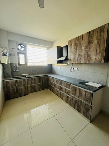 Kitchen in 2 BHK Builder Floor at Sector 31 – for Rent