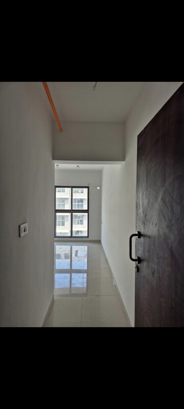 1 BHK Apartment For Rent in UK Luxecity, Kandivali East