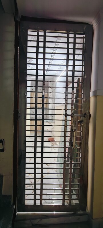 Staircase in 1 RK Builder Floor at Mayur Vihar Phase 1 – for Rent