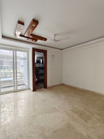 Room in 5 BHK Villa at Kasauli – for Sale