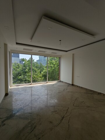 Room in 5 BHK Villa at Kasauli – for Sale