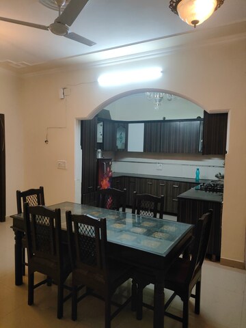 Master Bedroom in 3 BHK Apartment at Park Royal Apartment, Sector 56 – for Rent