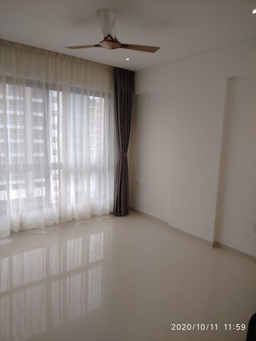 Room in 2 BHK Apartment at Sapra Power Boulevard, Mundhwa – for Rent