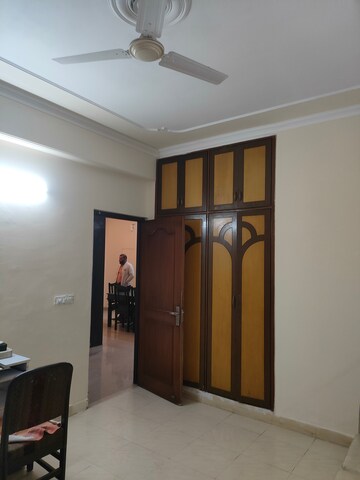 Room in 3 BHK Apartment at Park Royal Apartment, Sector 56 – for Rent