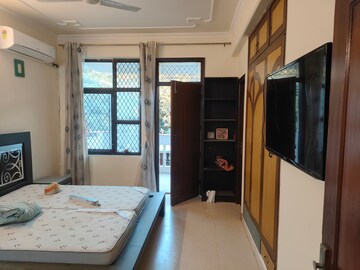 Living Room in 3 BHK Apartment at Park Royal Apartment, Sector 56 – for Rent