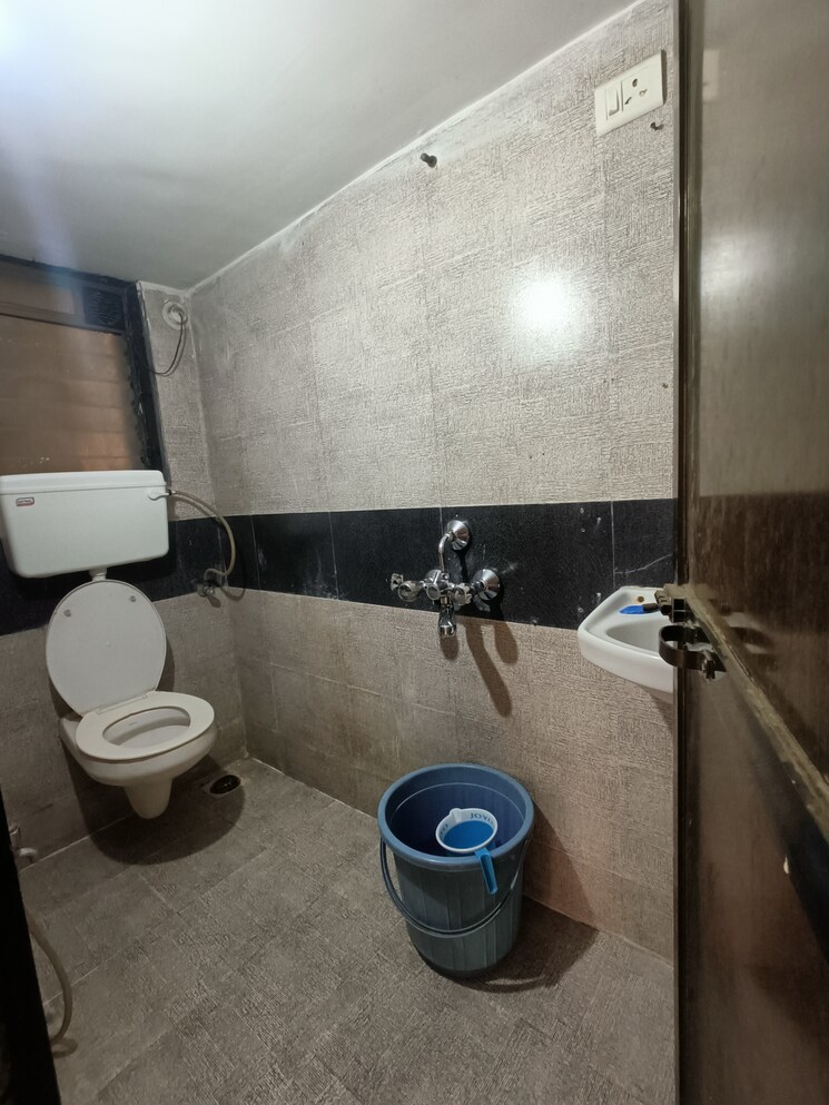 Bathroom, ostwal-height 1 Bedroom 620 Sq.Ft. Apartment In Mira Road Thane 7912916