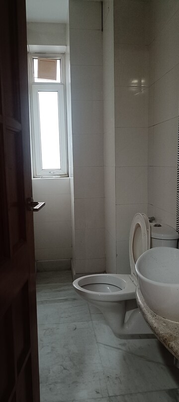 Bathroom in 3 BHK Builder Floor at Anand Vihar – for Rent