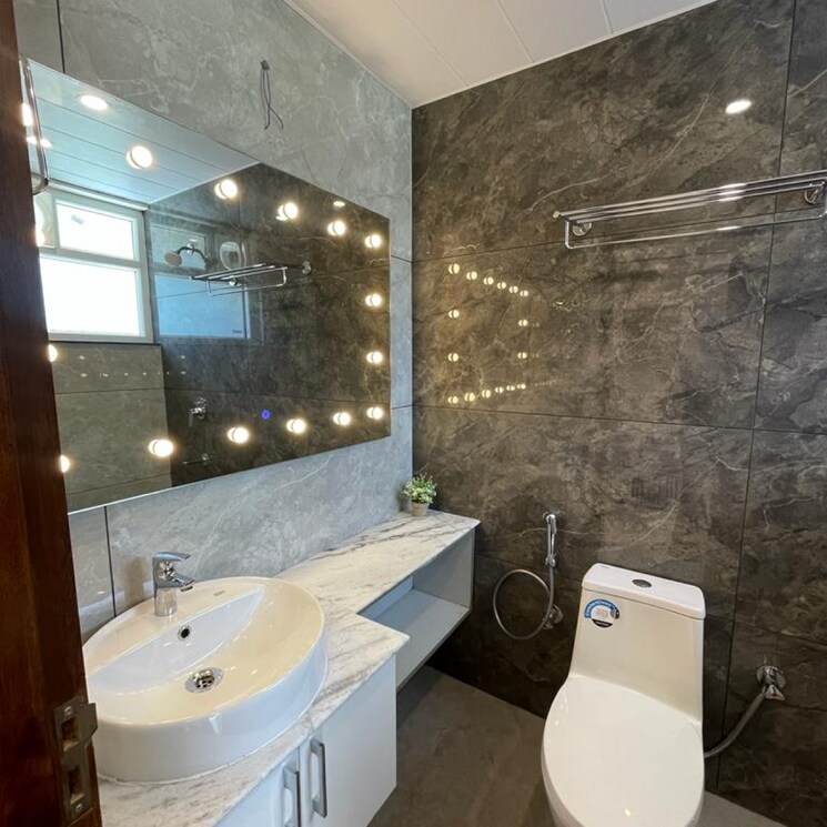 Attached Bathroom, mussoorie road 3 Bedroom 1800 Sq.Ft. Apartment In Mussoorie Road Dehradun 7912985