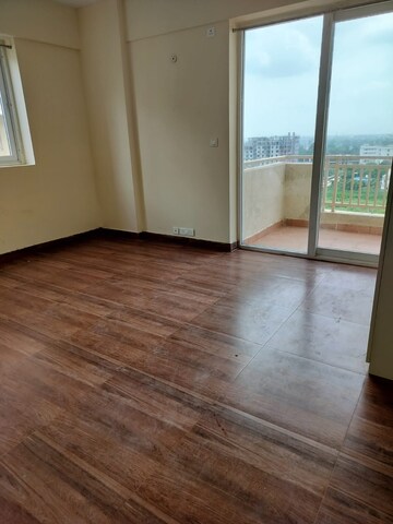 Room in 3 BHK Apartment at Ansal Height 86, Sector 86 – for Rent