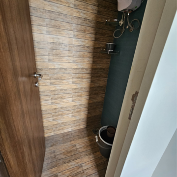 Balcony in 1 BHK Apartment at Lodha Quality Home Tower 5, Balkum Pada – for Sale
