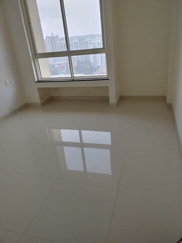 Room in 2 BHK Apartment at Nyati Esplanade, Bavdhan – for Sale