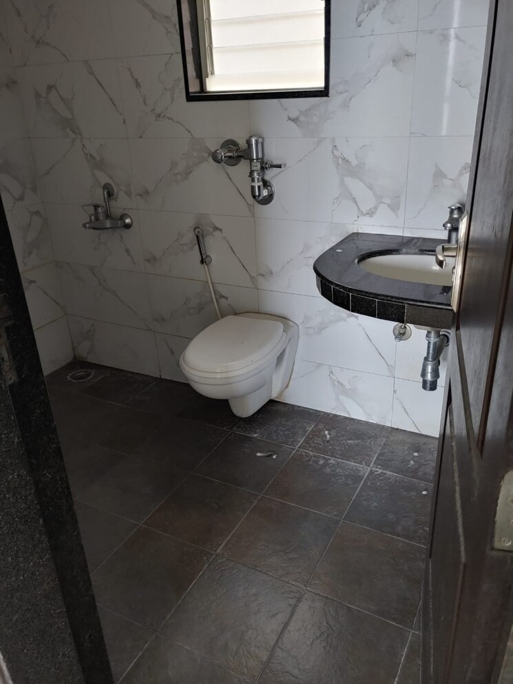 Bathroom, nyati-esplanade 2 Bedroom 1037 Sq.Ft. Apartment In Bavdhan Pune 7913067