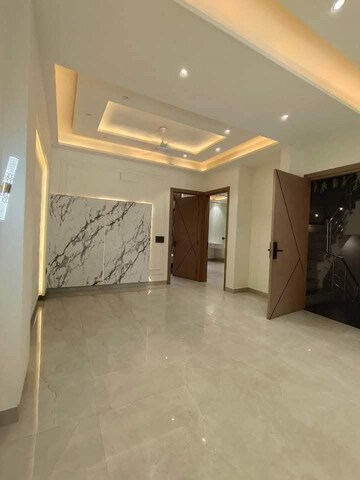 Room in 3 BHK Builder Floor at Ansal Palam Triangle, Palam Vihar Extension – for Rent