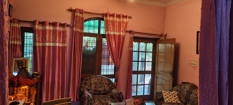 Living Room, gomti nagar 4 Bedroom 1250 Sq.Ft. Independent House In Gomti Nagar Lucknow 7913120