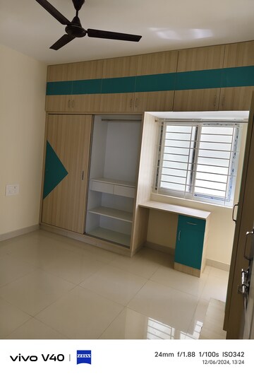 Room in 1 BHK Builder Floor at Halasuru – for Rent