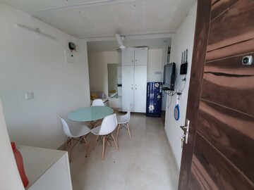 Master Bedroom in 3 BHK Builder Floor at Lajpat Nagar Iii – for Rent