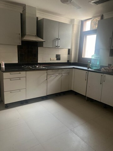Master Bedroom in 3 BHK Builder Floor at Lajpat Nagar Iii – for Rent