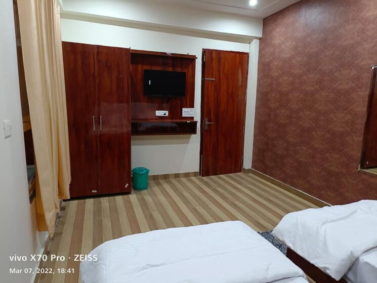 Bedroom, lajpat nagar iii 3 Bedroom 200 Sq.Yd. Builder Floor In Lajpat Nagar Iii Delhi 7913234