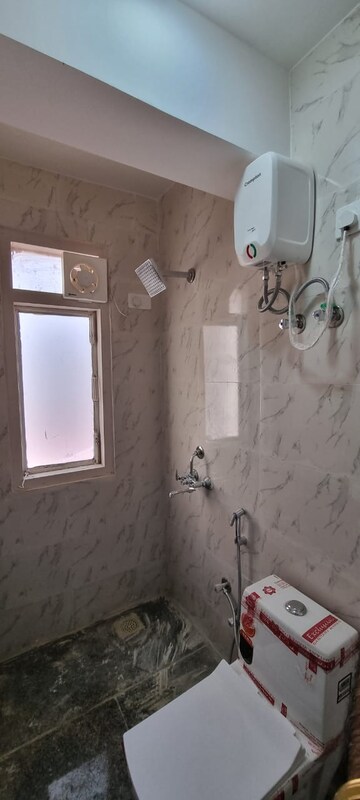 Master Bedroom in 1 RK Apartment at Emaar Emerald Floors Premier, Sector 65 – for Rent
