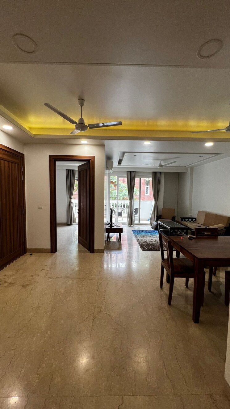 Gym, lajpat nagar iii 3 Bedroom 200 Sq.Yd. Builder Floor In Lajpat Nagar Iii Delhi 7913270