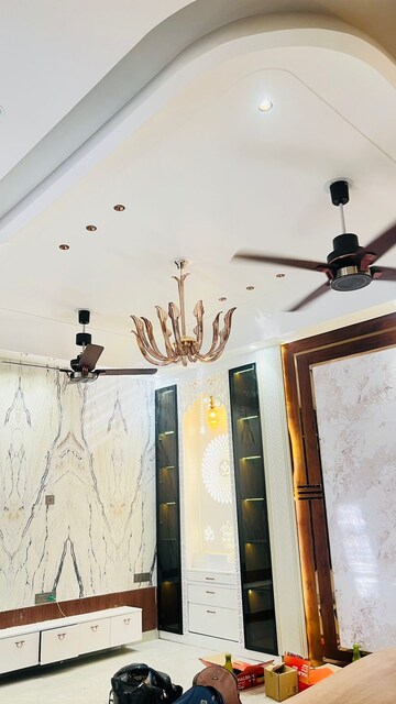 Furnished Amenities in 4 BHK Builder Floor at Sai Enclave Niti Khand, Niti Khand – for Rent