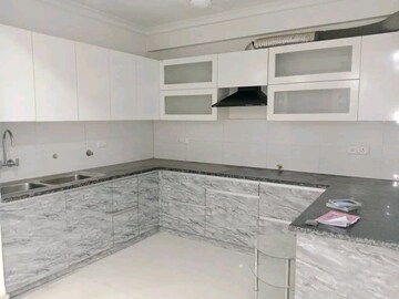Kitchen in 3 BHK Builder Floor at Eros Rosewood City, Sector 49 – for Rent