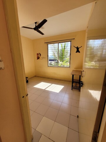 Room in 1 BHK Apartment at Kumar Samruddhi Society, Vishrantwadi – for Rent