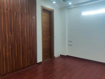 Room in 3 BHK Builder Floor at Kohli One Malibu Town, Sector 47 – for Rent