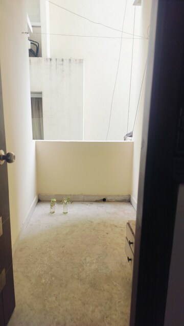 Room in 1 BHK Apartment at Banjara Hills – for Rent