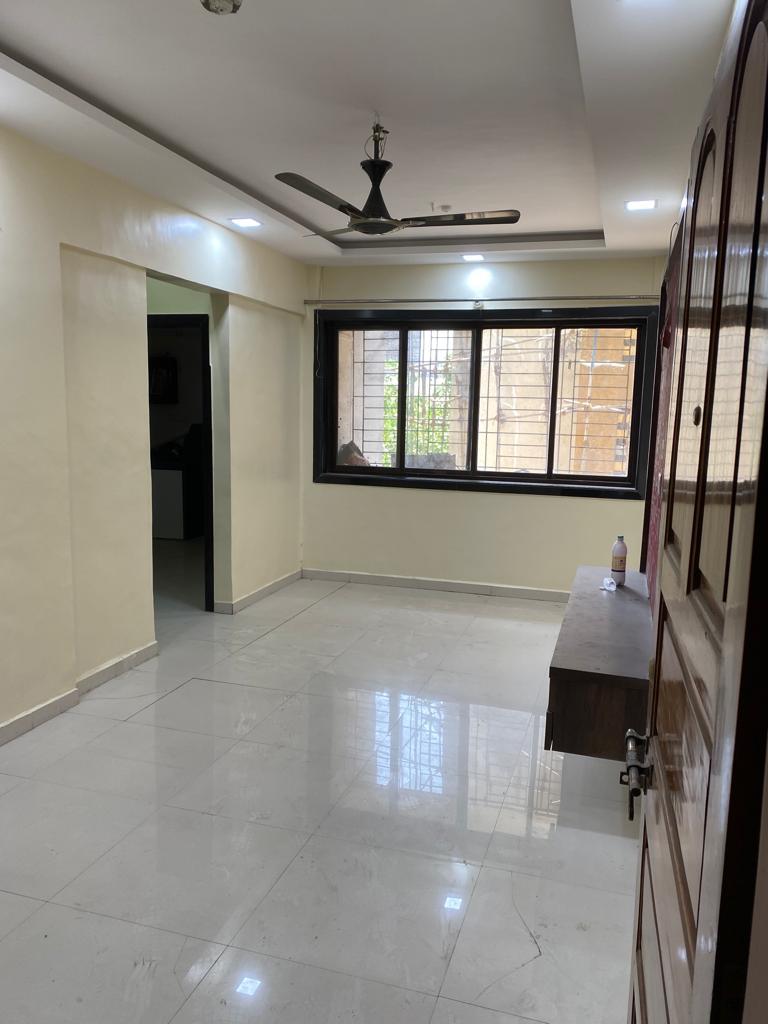 1 BHK + Pooja Room Apartment For Sale in Akshay CHS Kalwa