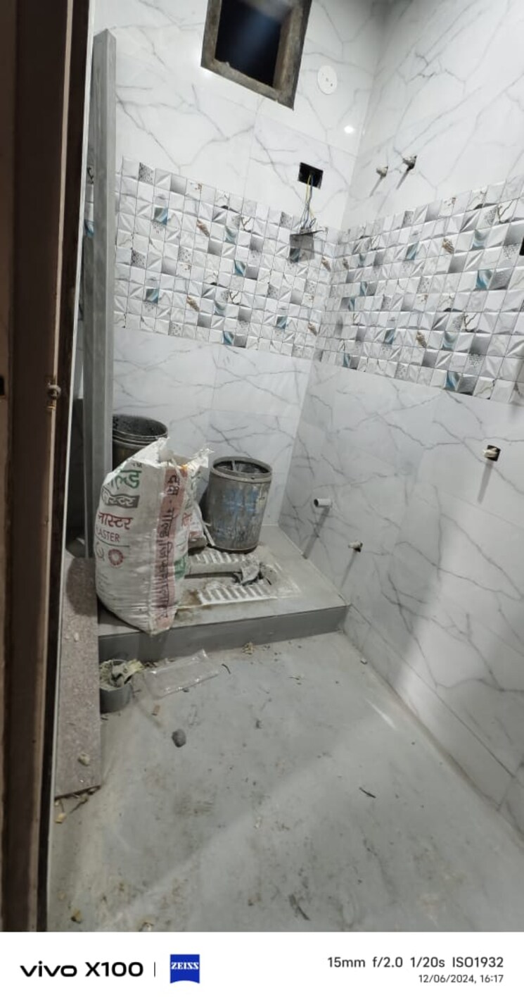 Bathroom, shaheen bagh 2 Bedroom 450 Sq.Ft. Builder Floor In Shaheen Bagh Delhi 7913455