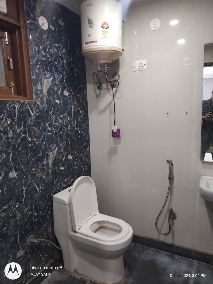 Bathroom, mehrauli 2 Bedroom 800 Sq.Ft. Builder Floor In Mehrauli Delhi 7913493