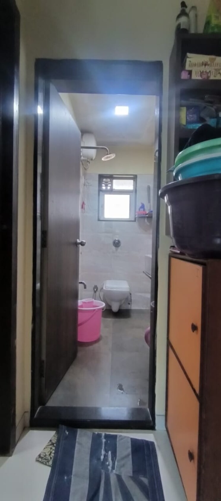 Bathroom, crystal-plaza-santacruz 1 Bedroom 550 Sq.Ft. Apartment In Santacruz East Mumbai 7913511