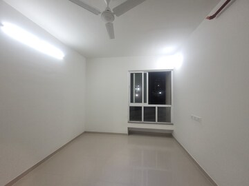 Room in 1 BHK Apartment at Puranik City Reserva, Ghodbunder – for Rent