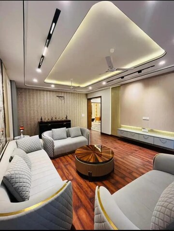 Master Bedroom in 1 BHK Builder Floor at Sector 24 – for Rent