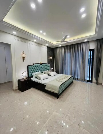 Master Bedroom in 1 BHK Builder Floor at Sector 24 – for Rent