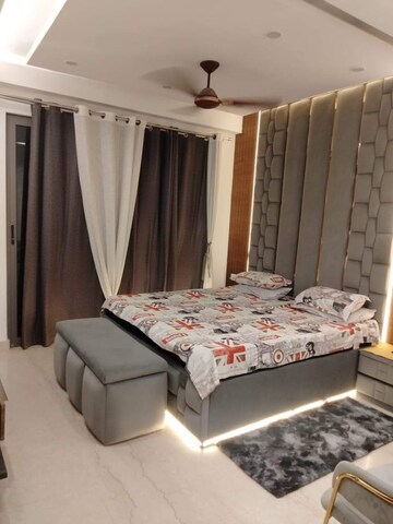 Master Bedroom in 2 BHK Builder Floor at Sector 24 – for Rent