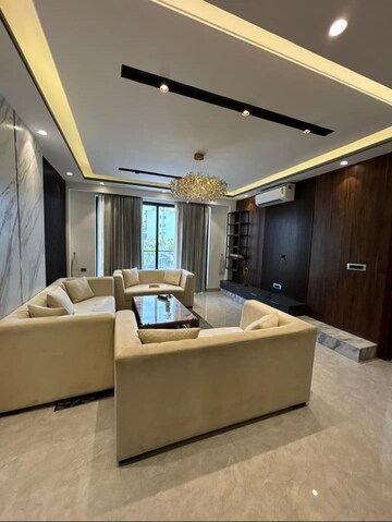 Bedroom in 2 BHK Builder Floor at Sector 24 – for Rent