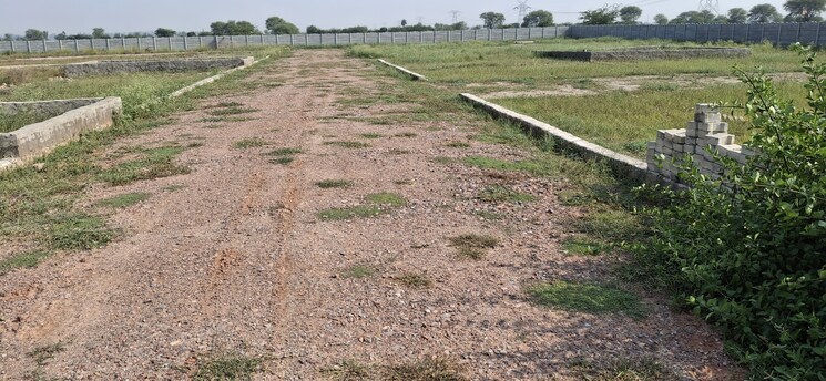 undefined, upsidc site b  102 Sq.Yd. Plot In Upsidc Site B Greater Noida 7913614